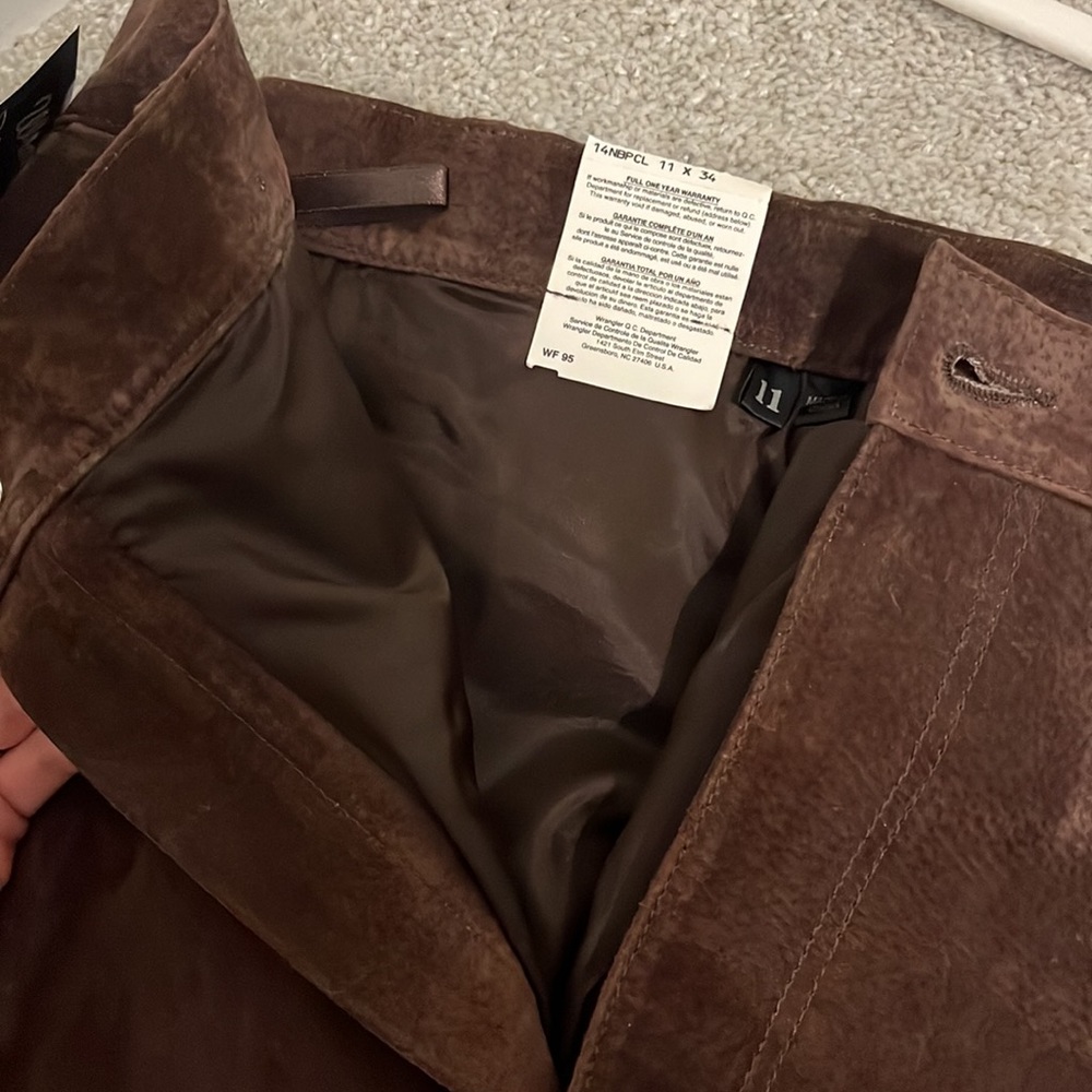 NWT wrangler suede jeans - Picture 10 of 11